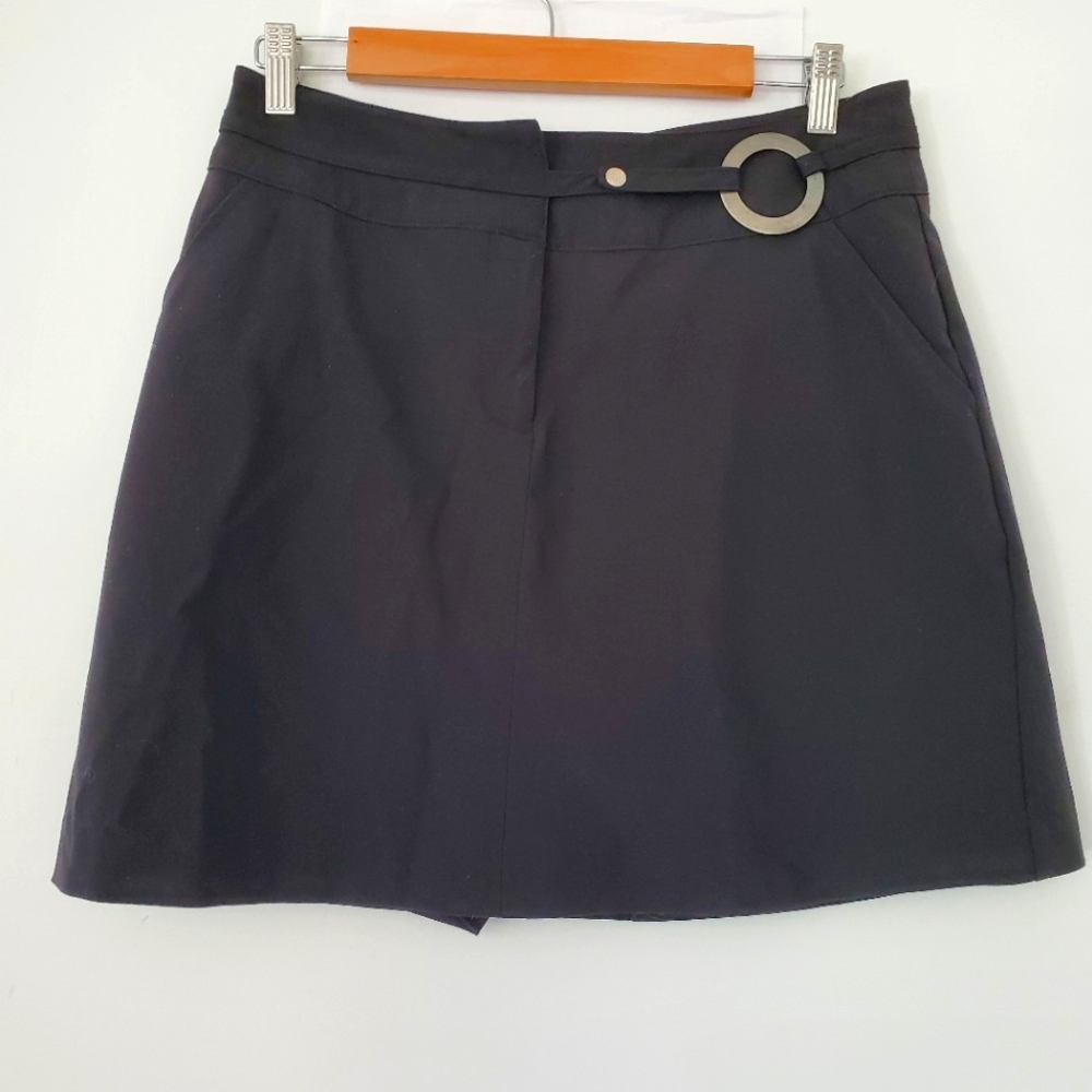 ISISPORT Sz 10 Poly Rayon Stretch Athletic Skort Black Silver Ring Zip Golf EUC